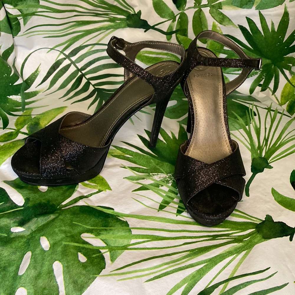 Guess• Black Sparkle Heels